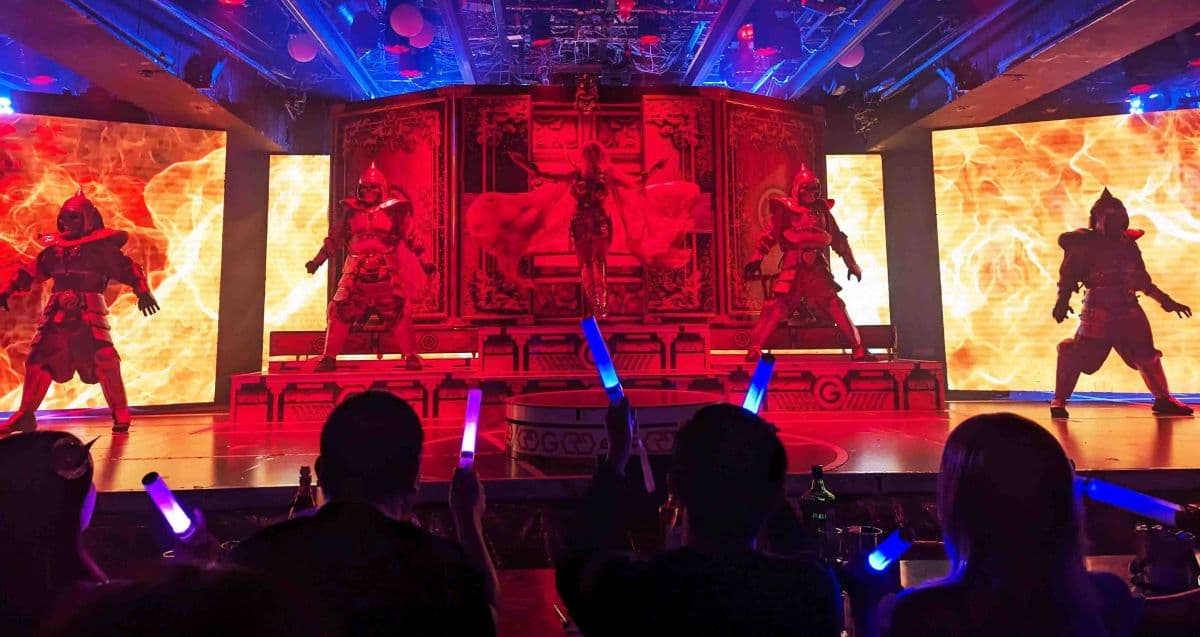 Tokyo Shinjuku: Some Shows! Samurai Restaurant Time Ticket Reservation (2 hours 10 minutes)