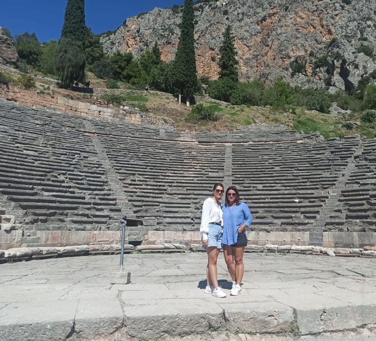From Athens: Delphi Full Day V.R. Audio Guided Tour