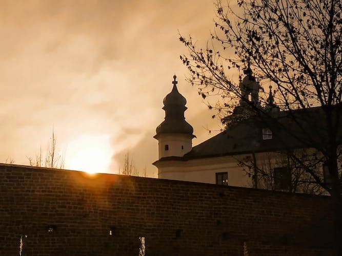 Alchemical Exploration Game and Tour in Kazimierz Jewish District