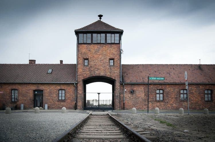 Auschwitz-Birkenau Guided Tour with Pick-up from Krakow