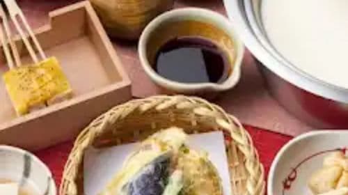 74 Comida viral japonesa: o famoso tofu de Quioto no Kiyomizu Junsei Okabeya