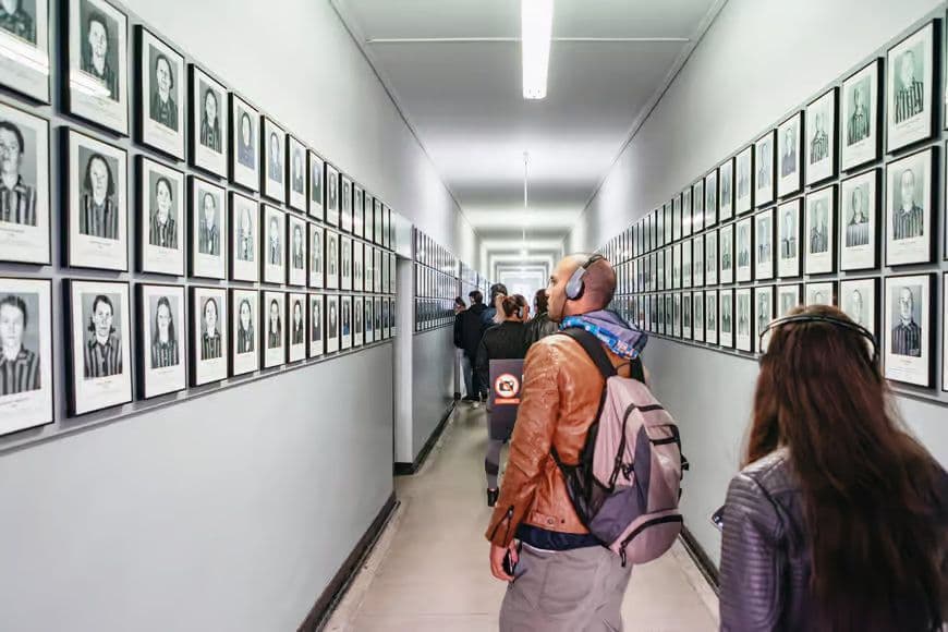 Krakow: Auschwitz-Birkenau Guided Tour