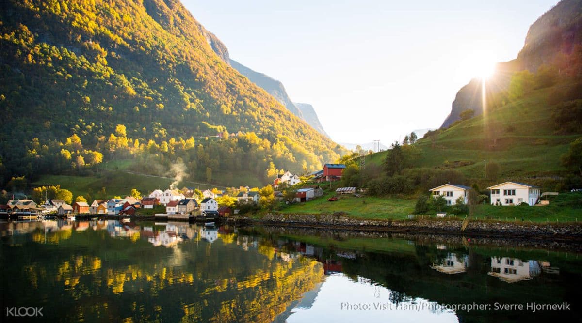 Croisière sur le Nærøyfjord avec transferts aller-retour en option depuis Flam ou Gudvangen