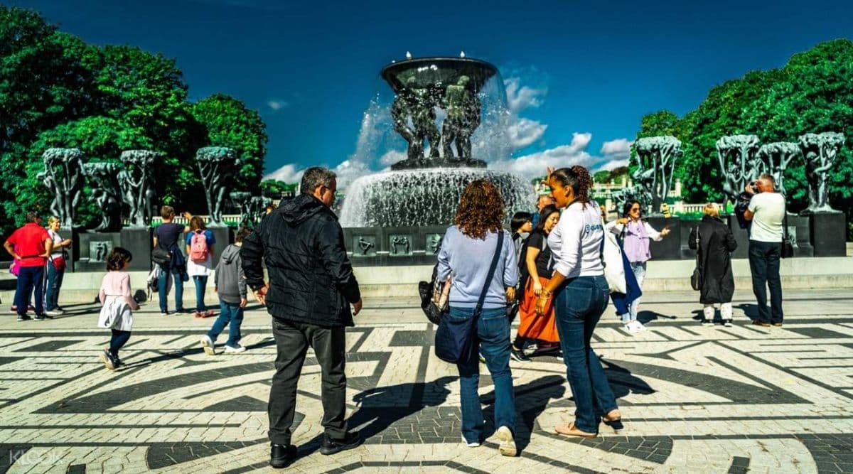 Oslo City and Vigeland Private Walking Tour