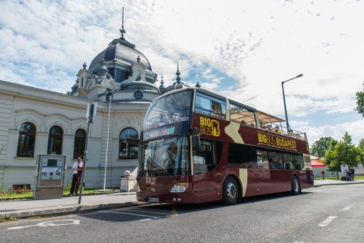 Big Bus Budapest Hop-on, Hop-off Sightseeing Tour