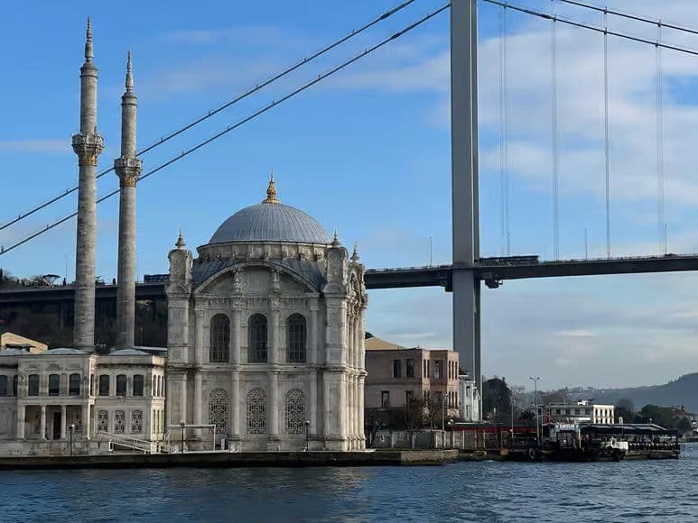 2–3 Hour Day Cruises with Optional Asian Side Stop