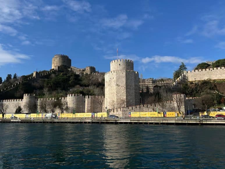 Croisières d'une journée de 2 à 3 heures avec arrêt optionnel sur la rive asiatique