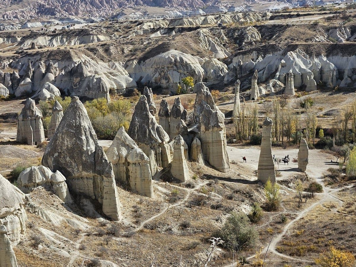Romantic Love Valley 3-hour exploration walking tour
