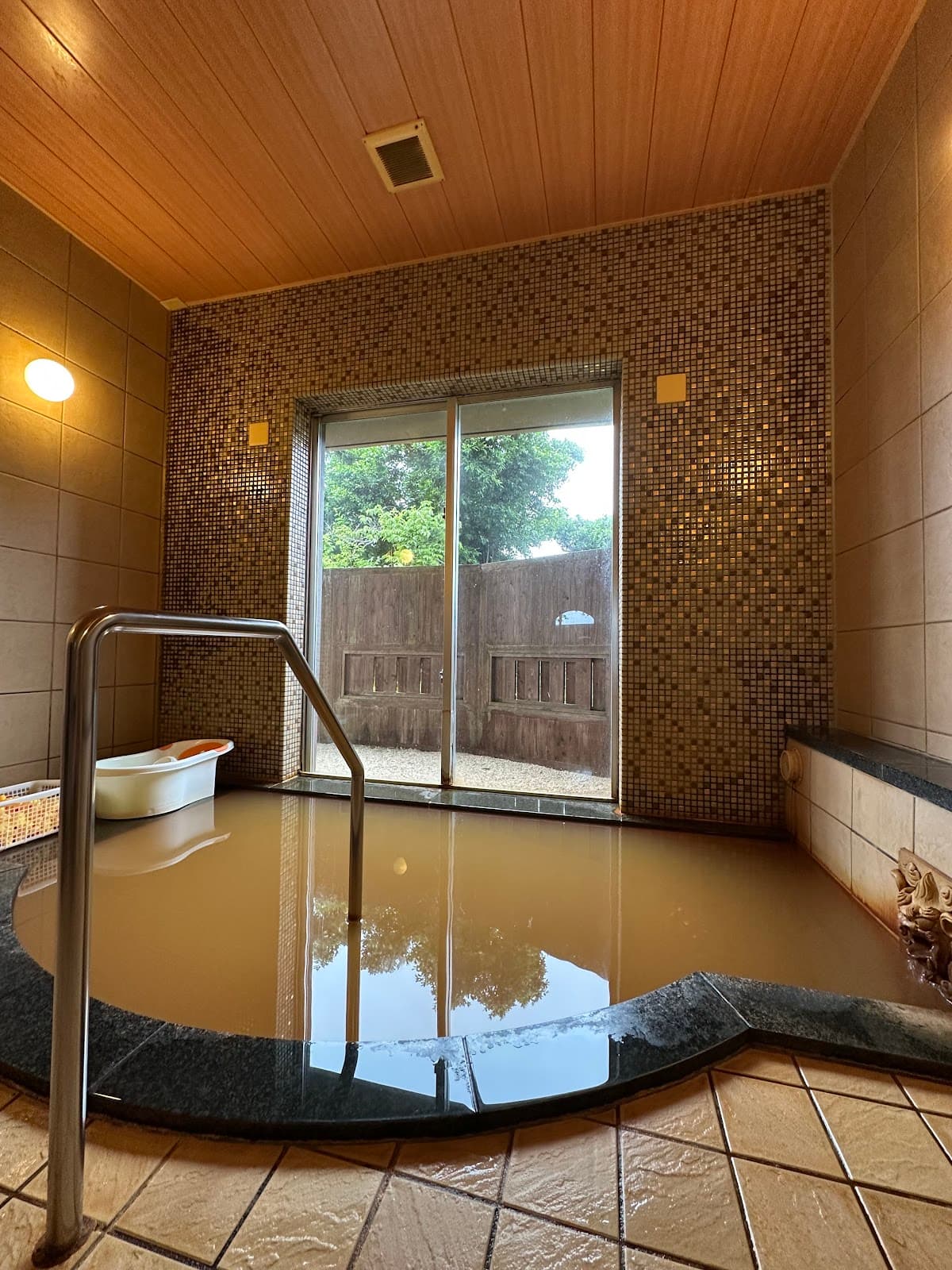 Apeman Spa Natural Hot Spring