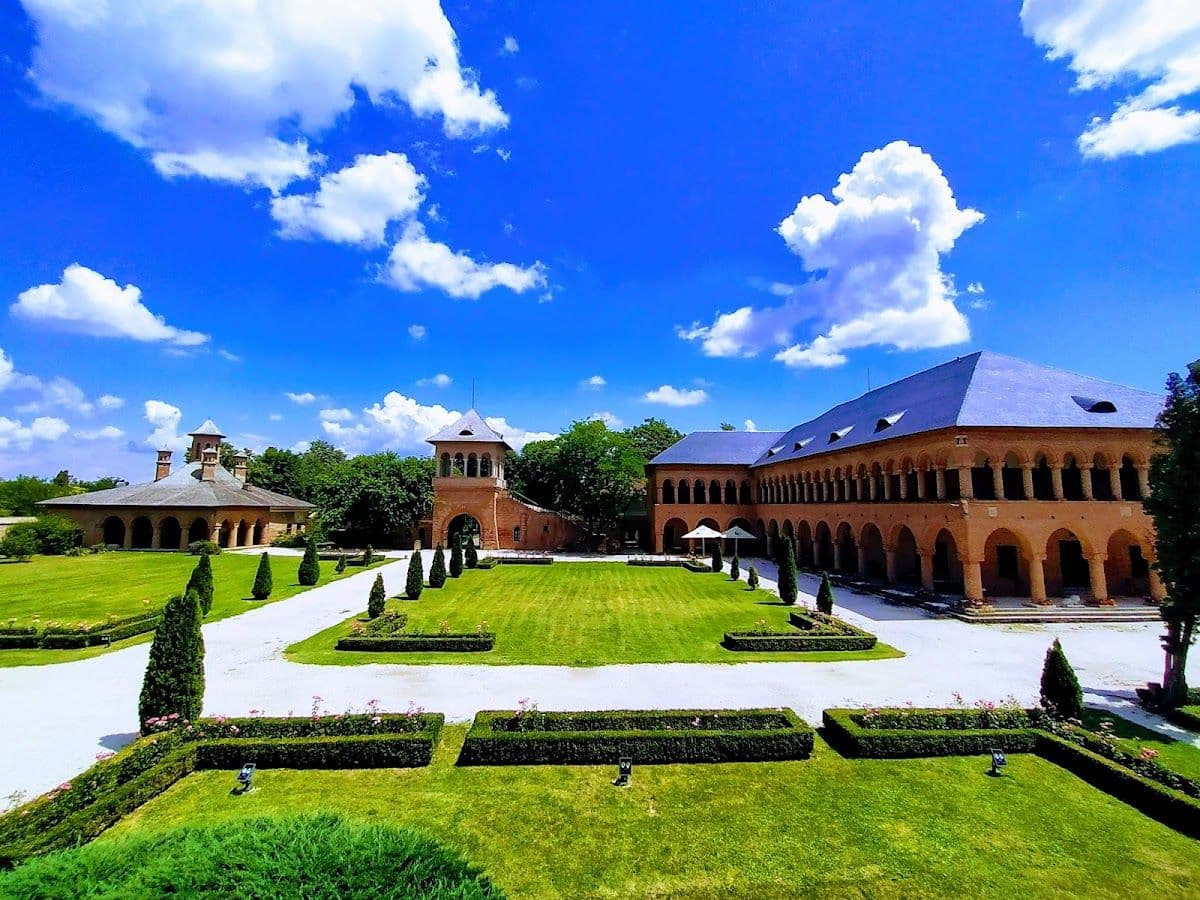 Snagov Monastery, Caldarusani Monastery & Mogosoaia Palace Tour