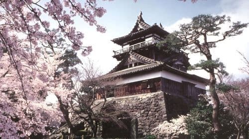 Fukui: Entradas para el Castillo de Maruoka - Excursiones de un día