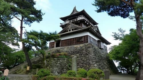 Fukui: Entradas para el Castillo de Maruoka - Excursiones de un día