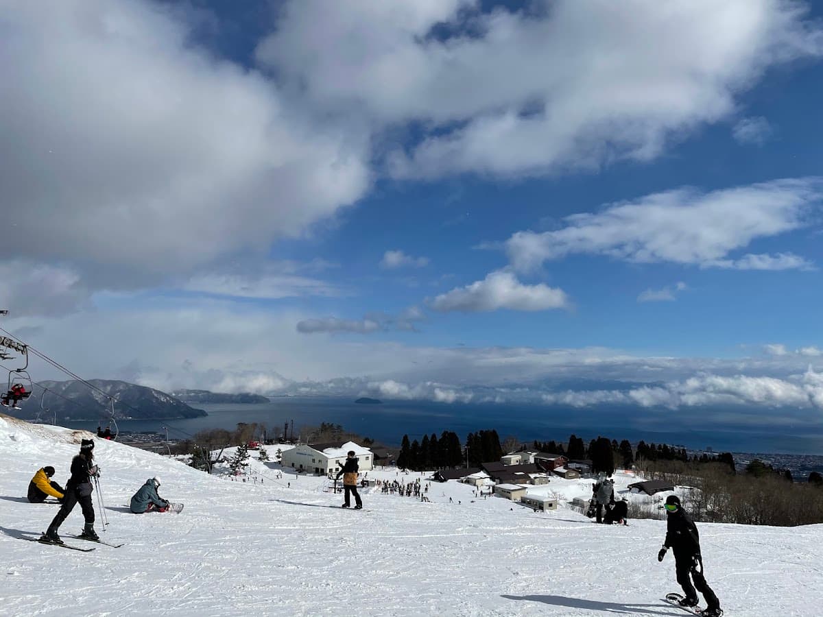 Hakodateyama Ski Resort one-day tour from Osaka