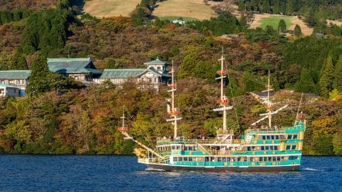 Hakone & Kamakura Enoshima 1-day tour: Lake Ashi Pirate Ship, Owakudani cable car, and Enoshima Day Tours