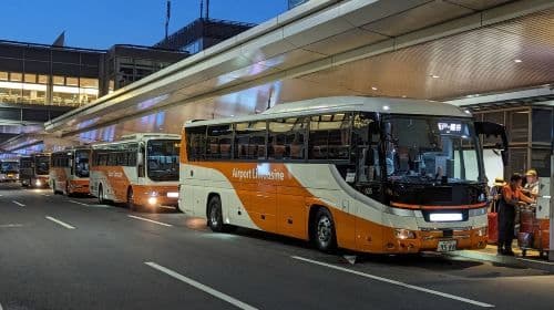 Haneda Airport & Limousine Bus Ticket (einfache Fahrt/Hin- und Rückfahrt) + Tokyo Subway (24/48/72-Stunden-Pass) Kombiticket für Verkehrsmittel