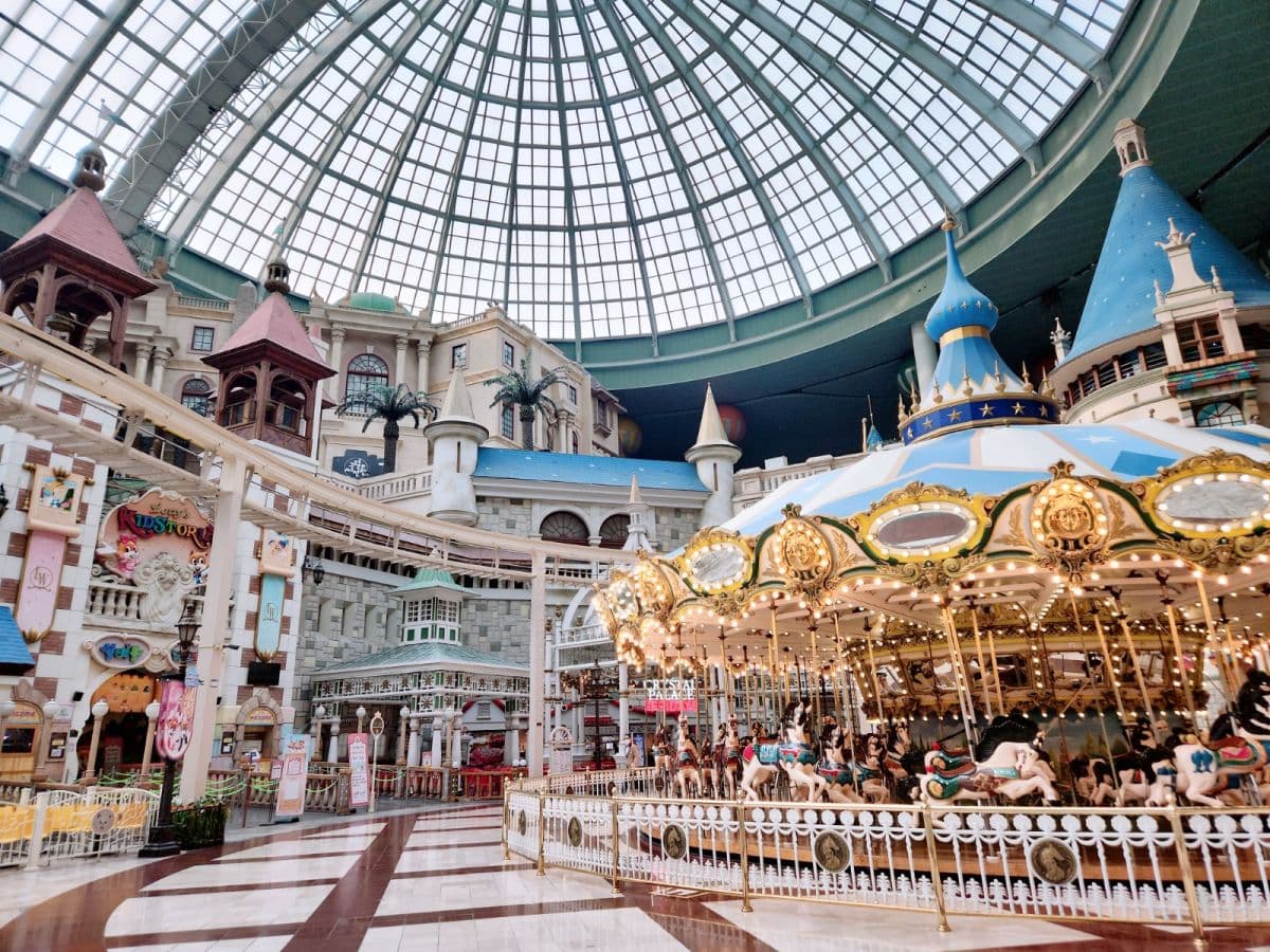 Lotte World Adventure & Combo Options