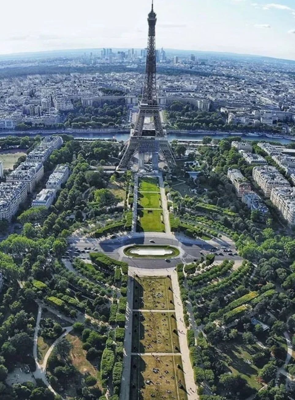 Paris in a Day with Louvre, Eiffel Tower, City Walk & Cruise