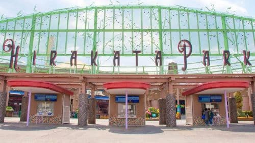 Hirakata Park: Entry Ticket + All Access Pass