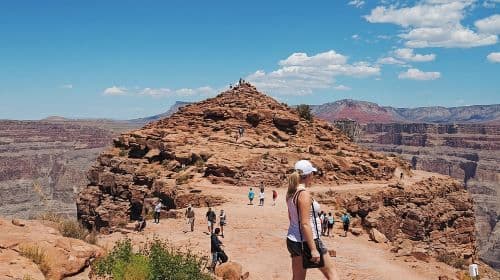 Grand Canyon West z przystankiem przy Hoover Dam, posiłkami i opcjonalnym Skywalk