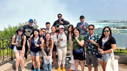Excursión de un día a Niagara Falls desde Toronto + Opción de crucero en barco