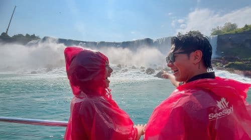 Tour a piedi esclusivo delle Niagara Falls: Voyage to the Falls Day Tours