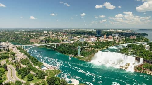 Niagara Falls, Kanada: Tagestouren mit Ticket für die Aussichtsplattform des Skylon Tower