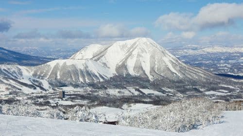 Lekcje narciarstwa/snowboardu w ośrodku narciarskim Rusutsu na Hokkaido (instruktaż w języku angielskim) z opcjonalnym karnetem narciarskim