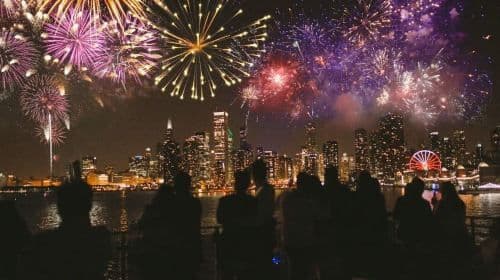 City Cruises Chicago: Lake Michigan Fireworks Dinner Cruise Day Tours