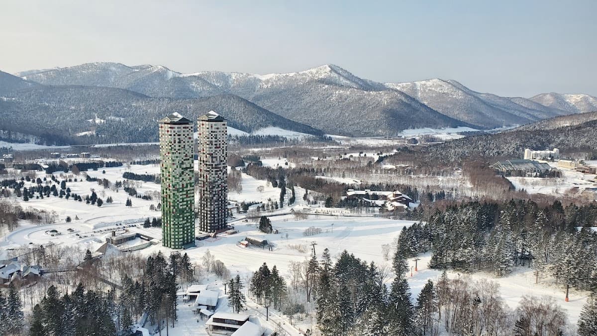 Hoshino Resorts Tomamu Ski