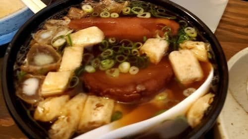 Hungry Osaka Street Food Tour: 15 degustacji i 3 napoje z lokalnym przewodnikiem