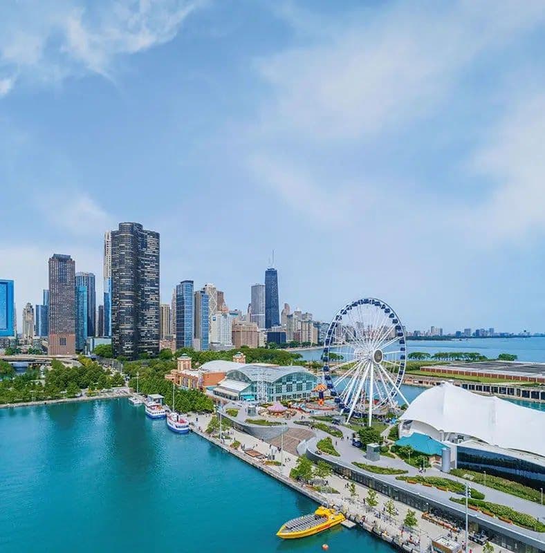 Architecture Cruise on the Chicago River from Navy Pier