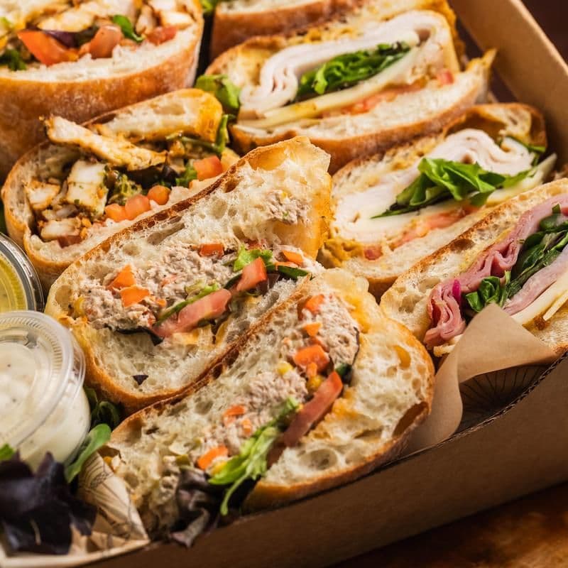 Central Park full-day bike rental with picnic box Day Tours