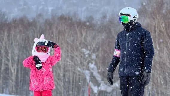 Private International Ski Lessons in Sapporo, Hokkaido [Internationally Certified Instructors | Instruction in Chinese/English]