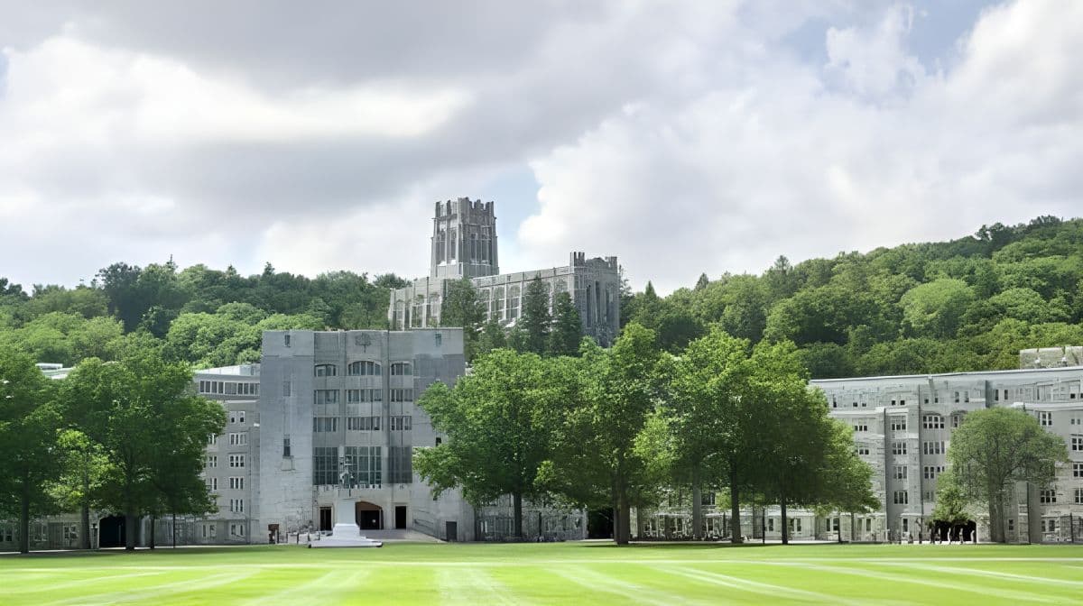 Halbtagestour zur West Point Military Academy im Bundesstaat New York [Rundgang/Englischsprachiger Service]