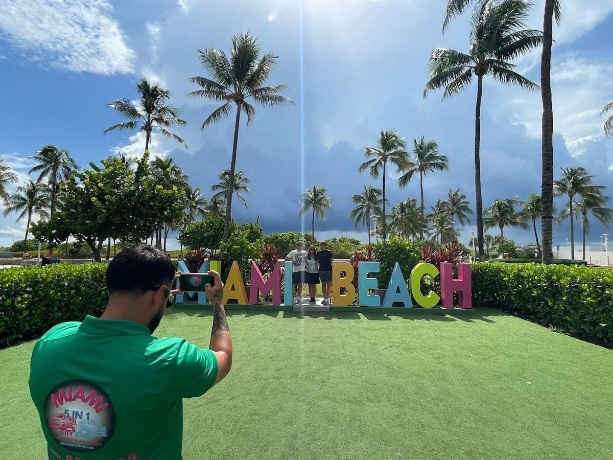 Miami: Hop-on Hop-off Sightseeing Tour