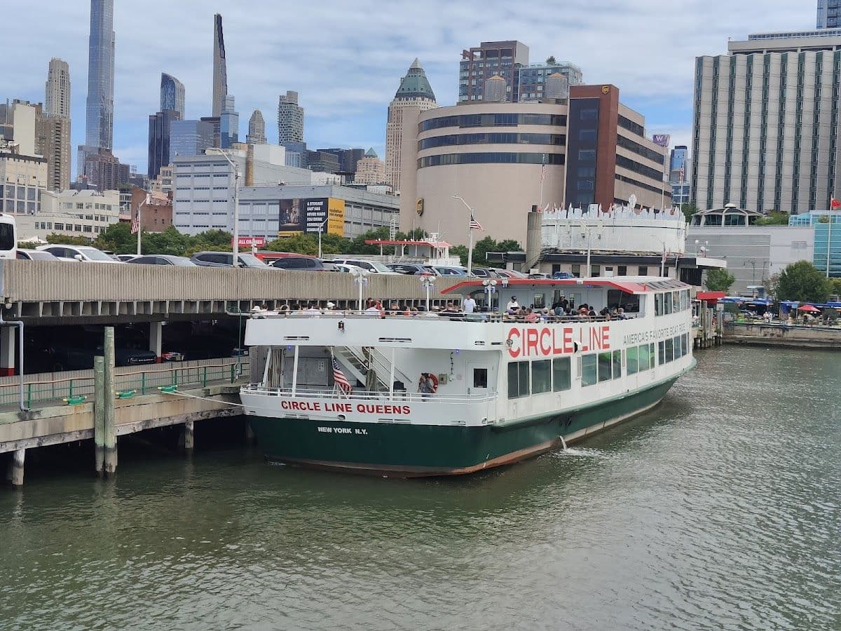 New York: 2.5-Hr Boat Tour by Circle Line + Audio Guide