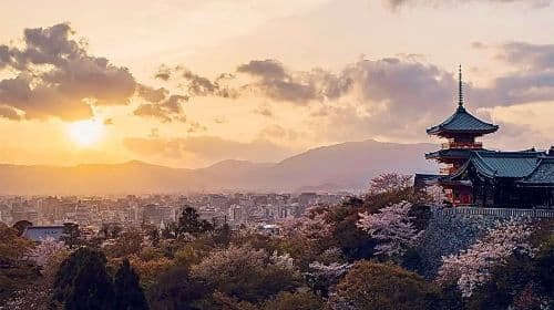 Japan Kyoto Kinkaku-ji + Kiyomizu-dera Temple + Fushimi Inari Taisha 1-day tour Day Tours