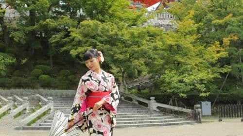 Fotografia de Viagem no Templo Kiyomizu em Quioto [Templo Kiyomizu-dera: Sessão de fotos privada + aluguel de quimono]