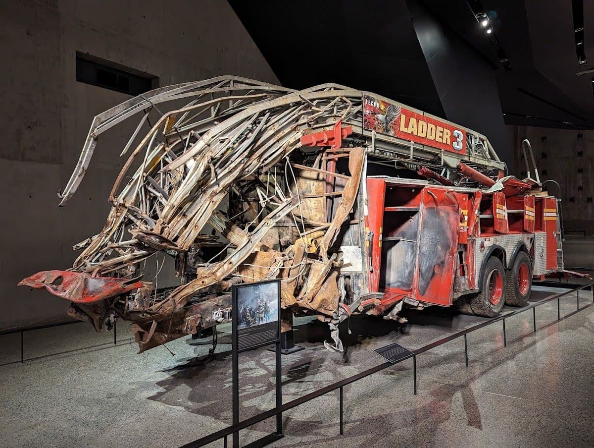 Skip the Line: 9-11 Memorial and Museum with Statue of Liberty cruise