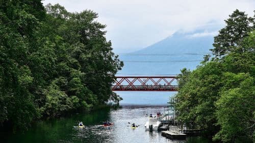 Jigokudani Valley & Lake Toya Tour: from Sapporo or Noboribetsu