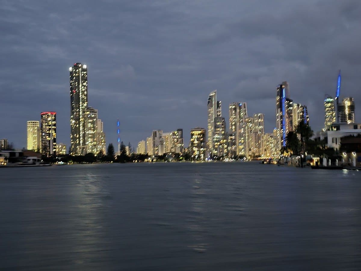 2-Hour Gold Coast Sightseeing Cruise HOPO Transport Passes