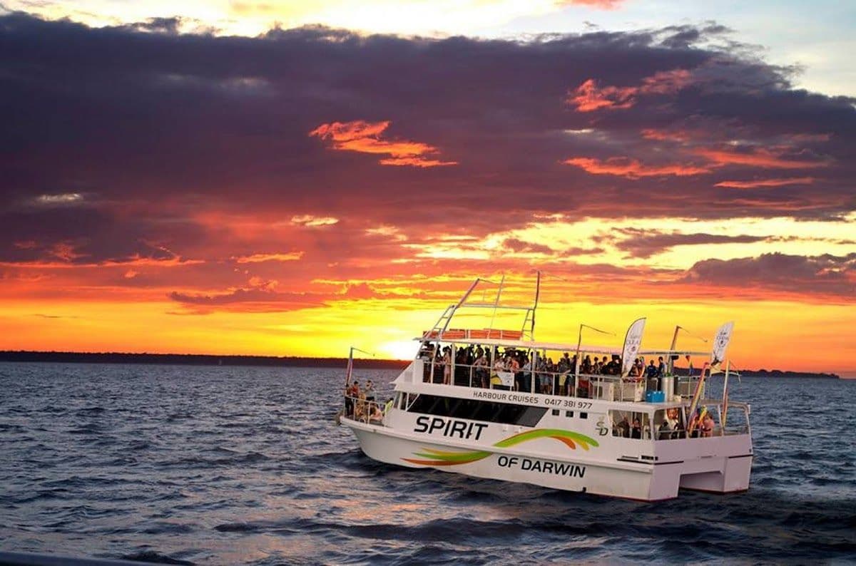Charles Darwin Sunset Buffet Dinner Cruise