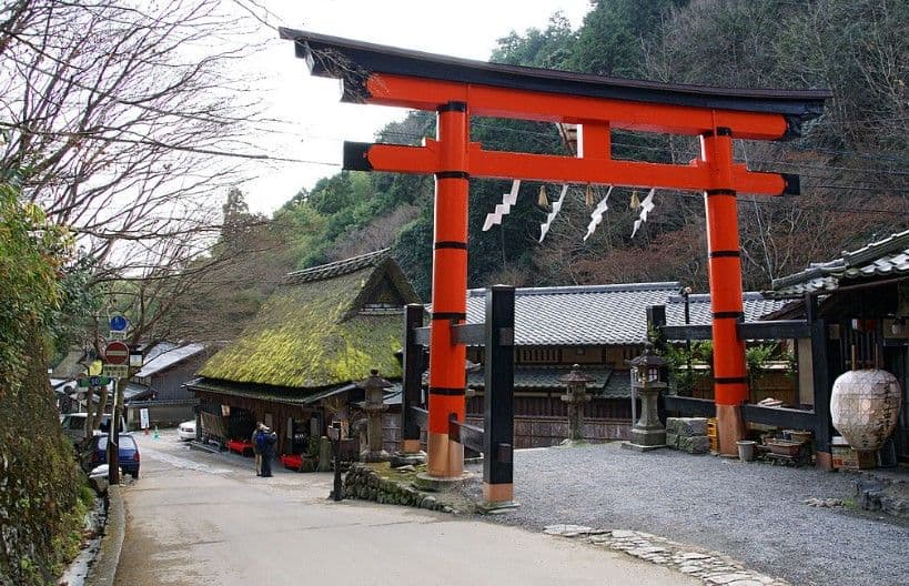 Katsuo-ji Temple, Atago Nenbutsu-ji Temple, and Arashiyama Hiking Day Tour