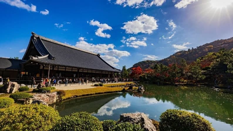Katsuo-ji Temple, Atago Nenbutsu-ji Temple, and Arashiyama Hiking Day Tour