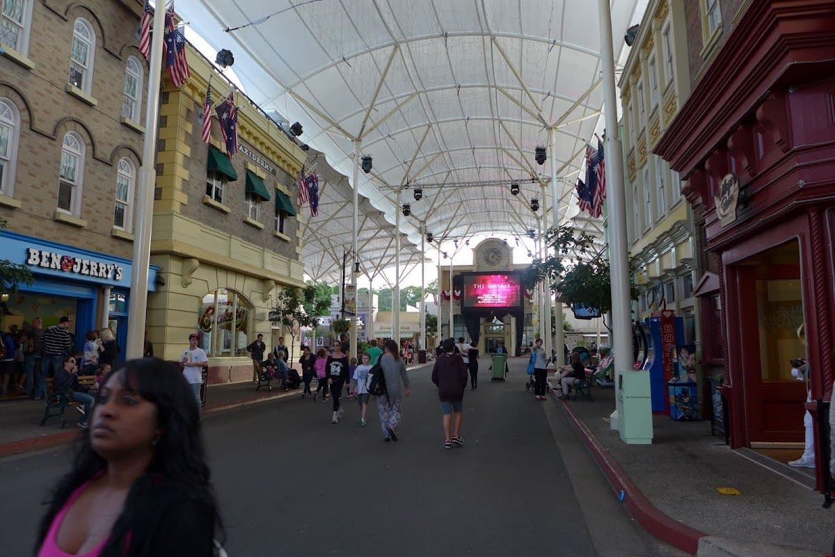 Village Roadshow 14 Day Mega Pass
