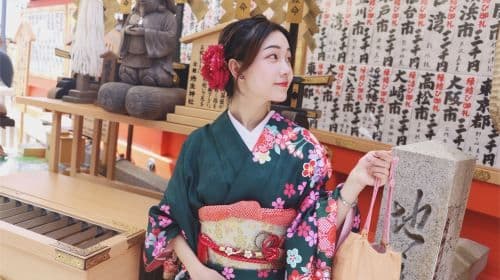 Kimono Rental Experience in Kyoto by Sakakujing