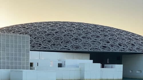 Excursão Privada de Dia Inteiro em Abu Dhabi Day Tours