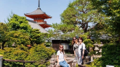 Kiyomizu-dera Temple and Backstreets of Gion, Half Day Group Tour