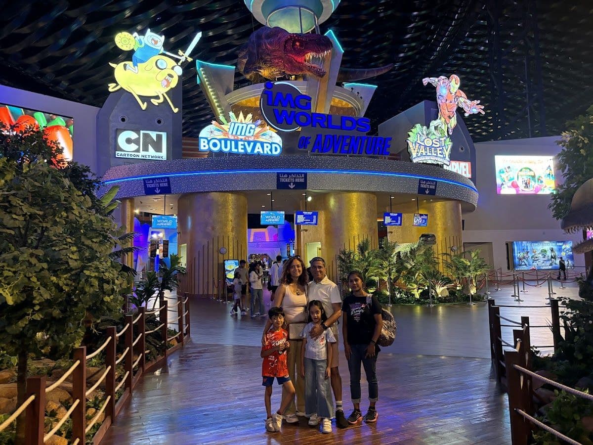 IMG Theme Park