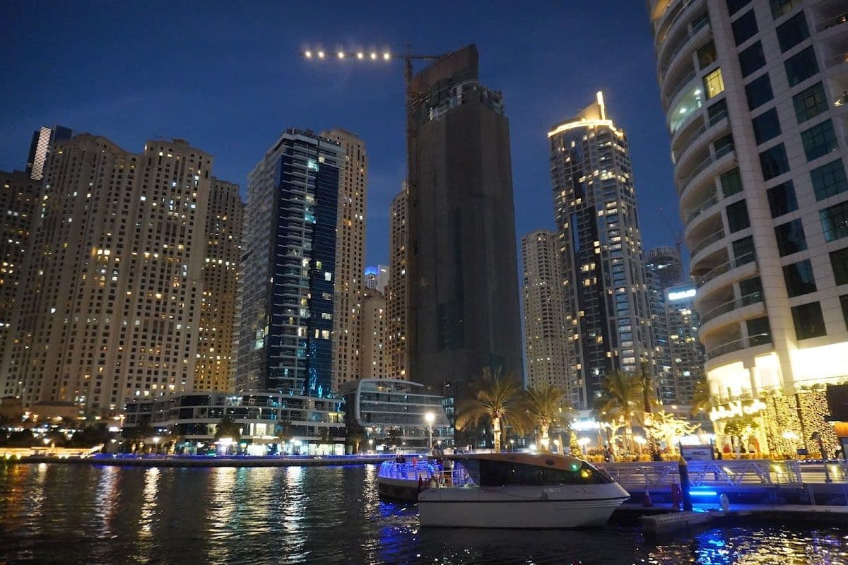 Live On-Board BBQ Available for Private Yacht Tours